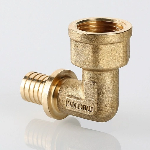 Уголок аксиальный переходной 20мм x ½"в Valtec VTm.452.BG.002004