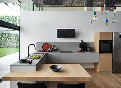 Смеситель для кухни с выдвижным изливом Franke Maris Free by Dror чёрный матовый 115.0576.698