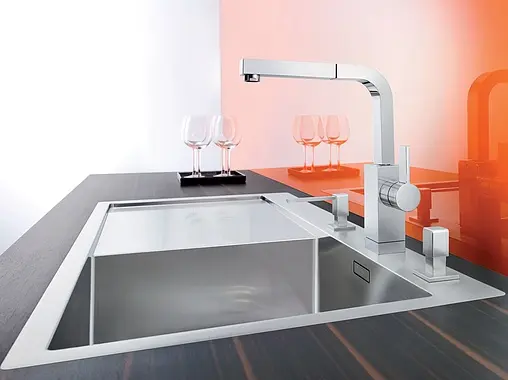 Смеситель для кухни с выдвижным изливом Blanco Levos-S нержавеющая сталь 514918