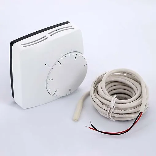 Проводной комнатный терморегулятор НО/НЗ 24В WATTS WFHT-Dual белый 10021101