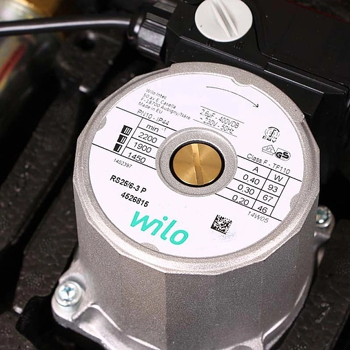 Насосный модуль с 3-х ходовым смесительным клапаном 1½&quot;н х 1&quot;в WATTS HKM25 10026636 с насосом Wilo Star RS 25/6 180