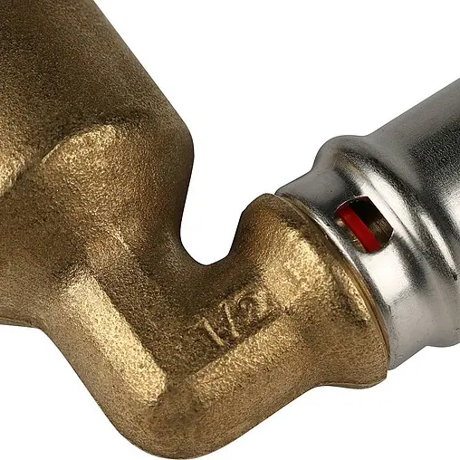 Уголок пресс переходной 16мм x ½"в APE AP152 12x16